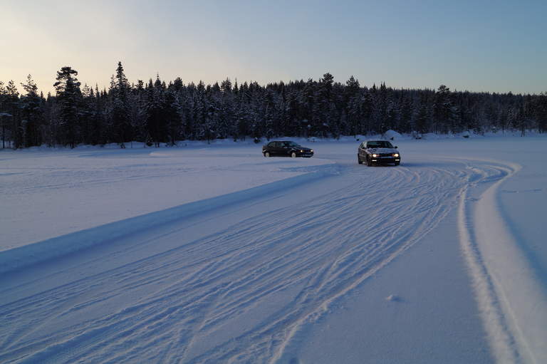 Cars on the Myrkulla Icetrack