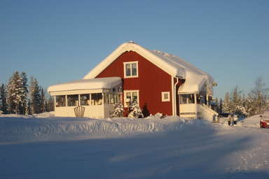 Myrkulla Lodge im Winter